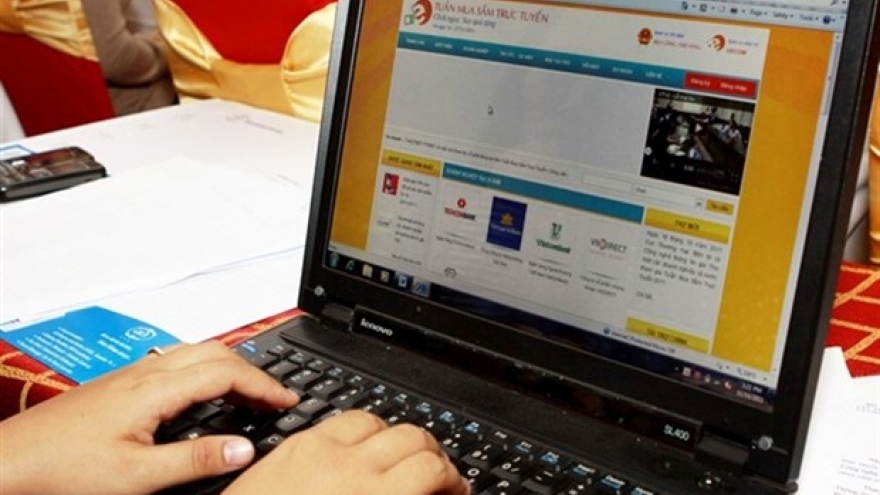 More effective tax collection of e-commerce necessary