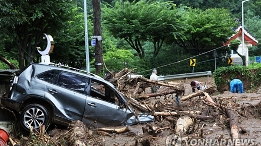 Mưa lũ tại Hàn Quốc làm 9 người tử vong, 7 người mất tích