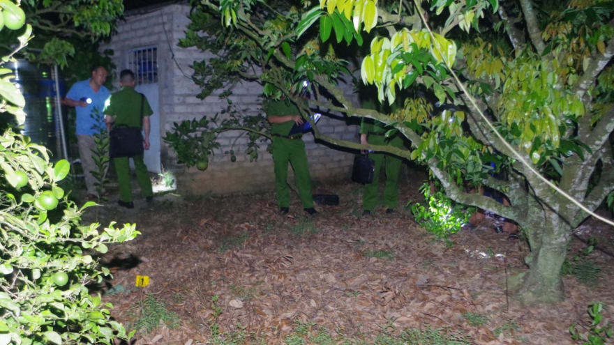 Người phụ nữ tử vong nghi trúng đạn khi làm vườn ở Bắc Giang