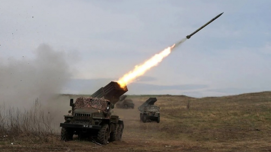 Tổng thống Ukraine tố Nga pháo kích Kherson ngay trước Giáng sinh