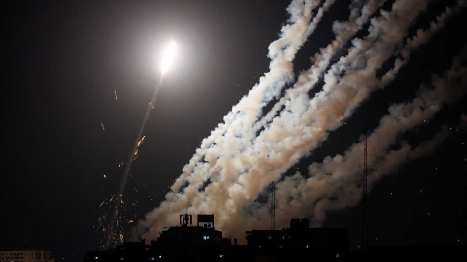 Chiến sự Gaza sang ngày thứ 3: Thế giới nỗ lực hòa giải, Mỹ ủng hộ Israel