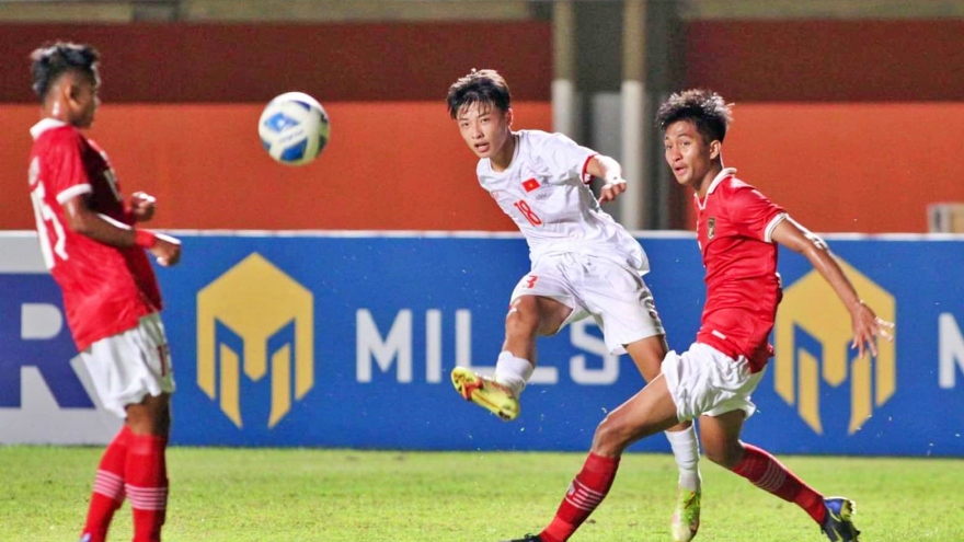 Thuyền trưởng U16 Việt Nam tố trọng tài "trợ giúp" U16 Indonesia