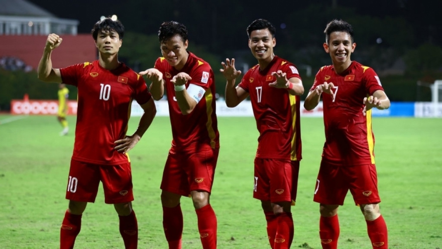 
        HLV Malaysia: “ĐT Việt Nam là đội mạnh nhất bảng tại AFF Cup 2022”
                              