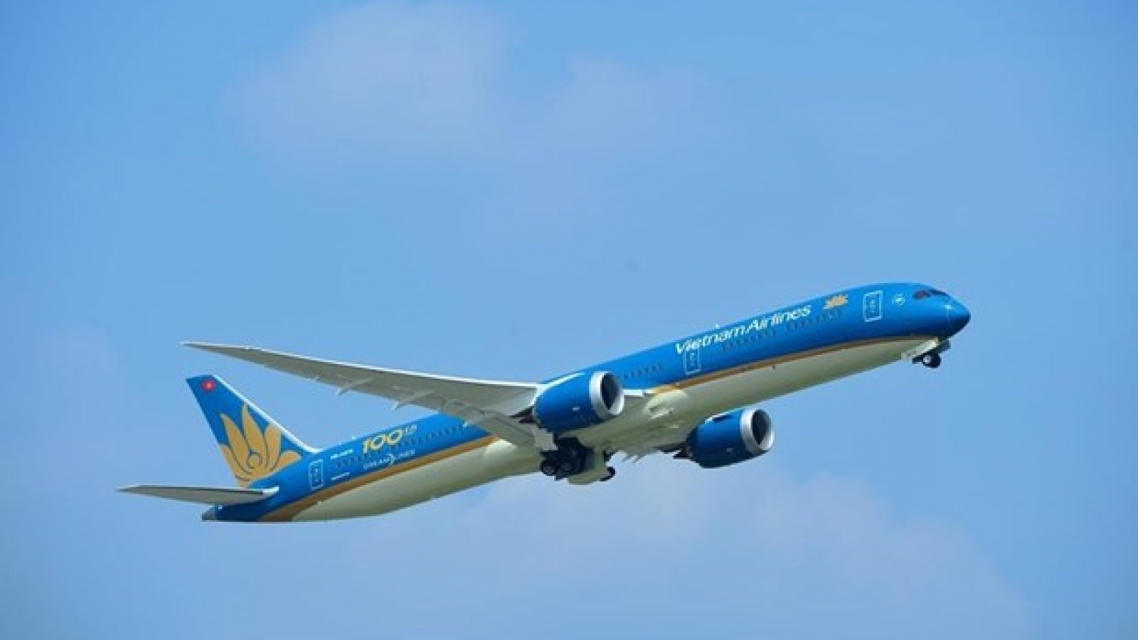 Flights linking Hanoi, Dong Hoi to increase