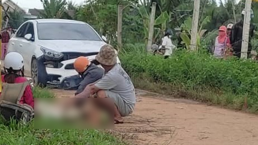 Tạm giữ hình sự đối tượng lái ô tô tông chết 2 người ở Bình Định