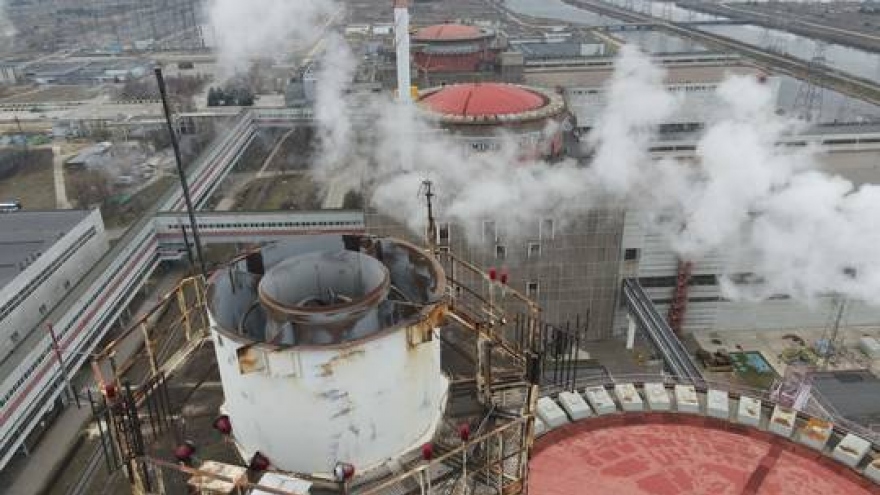 Mỹ và Ukraine kêu gọi Nga trả quyền kiểm soát nhà máy điện hạt nhân Zaporizhzhia