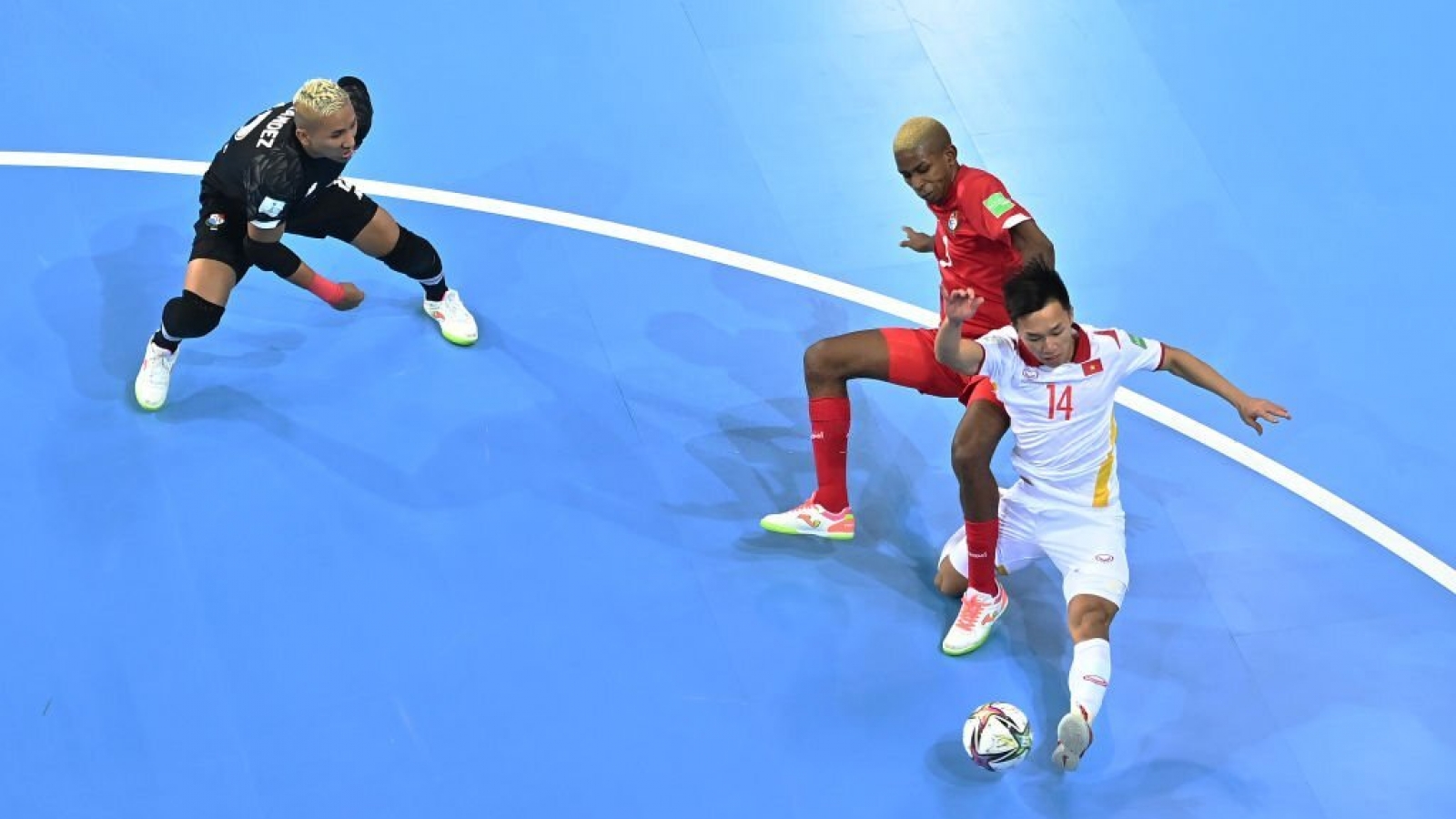 Ngày này năm xưa: Cầu thủ Việt Nam ghi bàn thắng đẹp nhất Futsal World Cup 