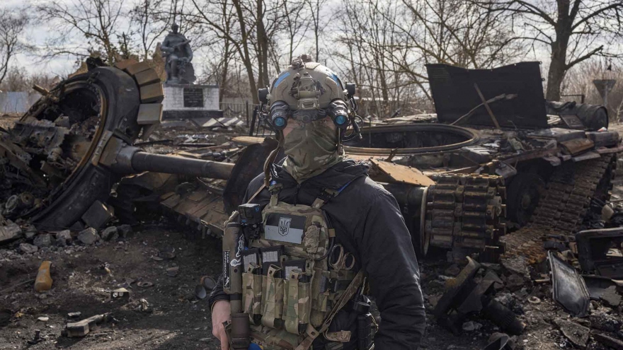 Nga phá hủy kho đạn dược của Ukraine, Kiev kiểm soát 2 bên bờ sông Oskil