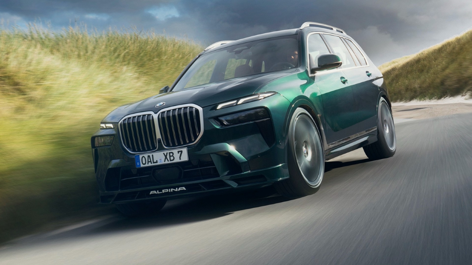 Alpina giới thiệu BMW XB7 2023 phiên bản độ đầy ấn tượng 