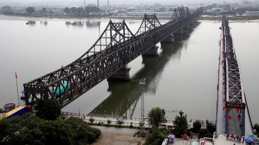 Trung Quốc xác nhận nối lại vận tải hàng hóa bằng đường sắt với Triều Tiên