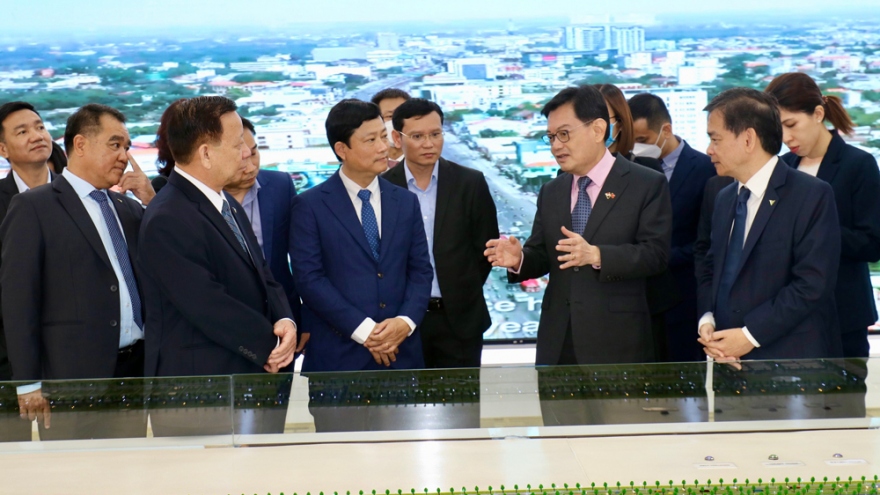 Phó Thủ tướng Singapore thăm khu công nghiệp VSIP ở Bình Dương