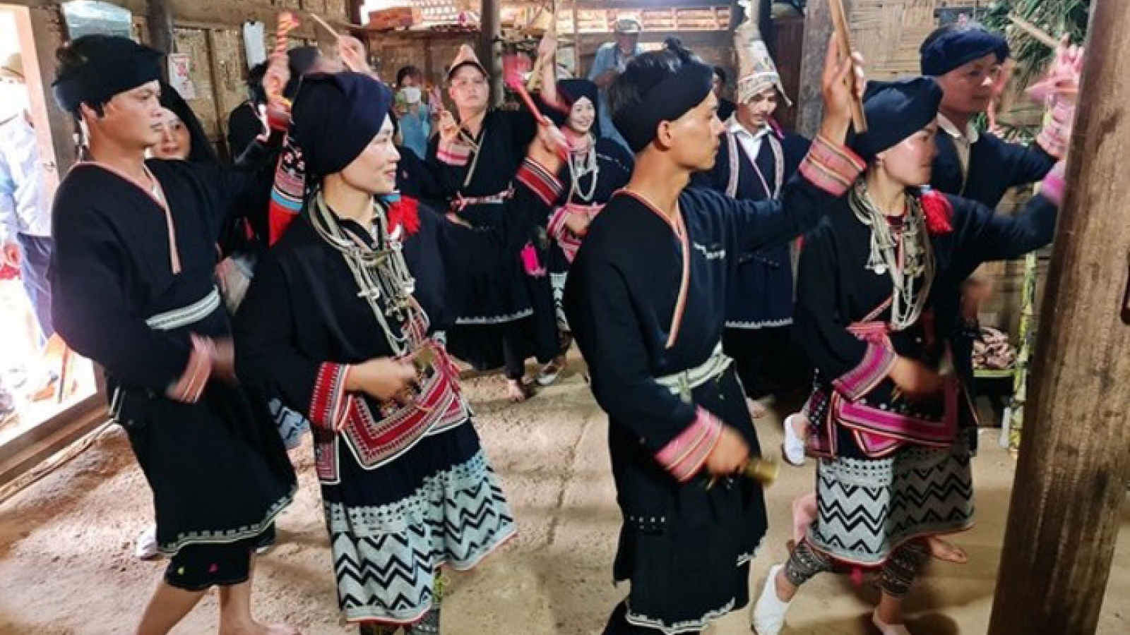 Dancing ceremony of the Red Dao