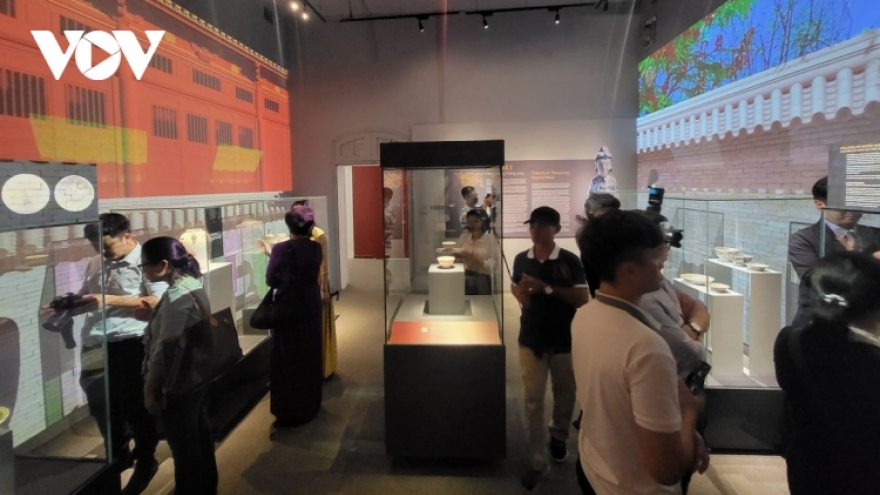 National royal treasures go on display in Hanoi