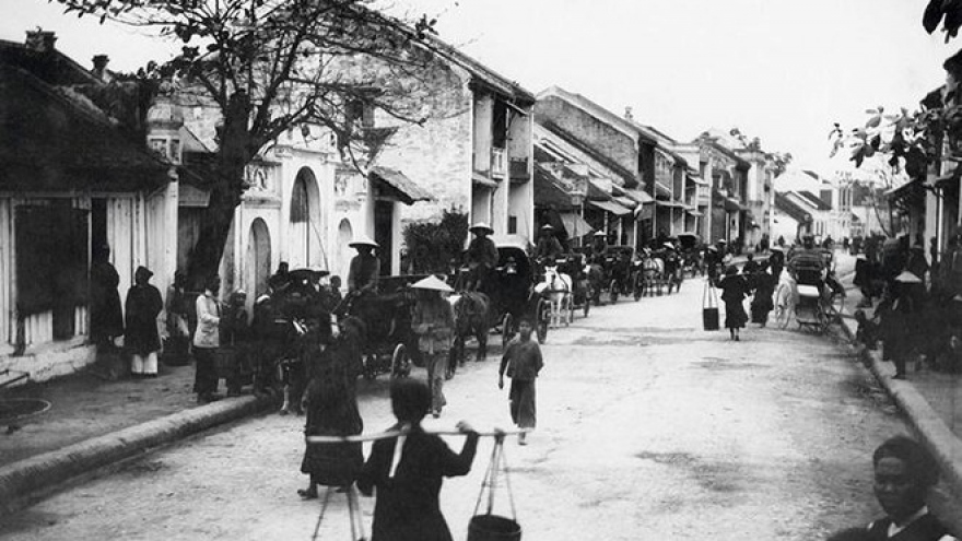 Exhibition replicates world of Hanoi’s street vendors before 1930