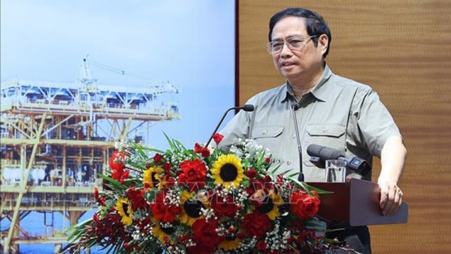 PM requests PetroVietnam ensure energy sufficiency