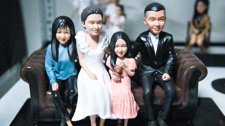 Mini human figurines prove popular among consumers