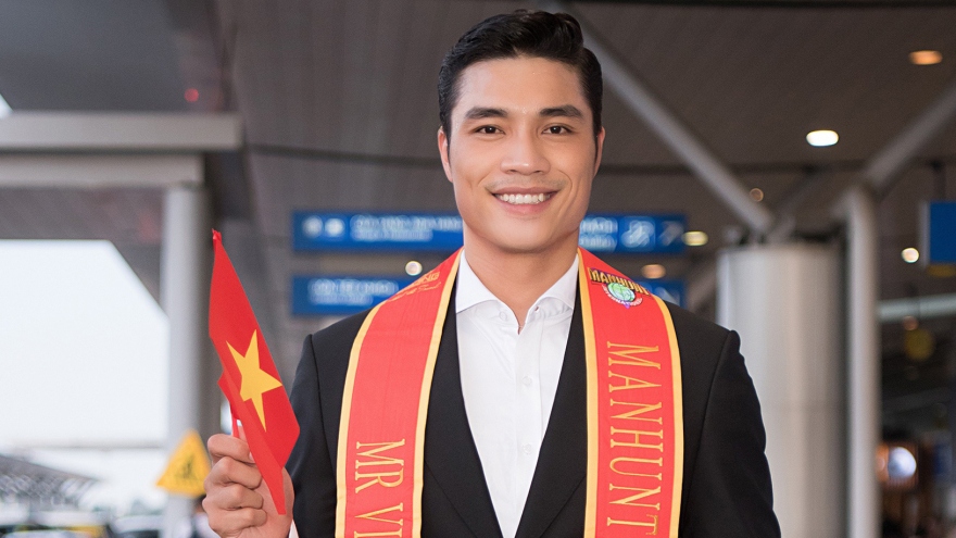 Manh Kien departs for Manhunt International 2022 male pageant