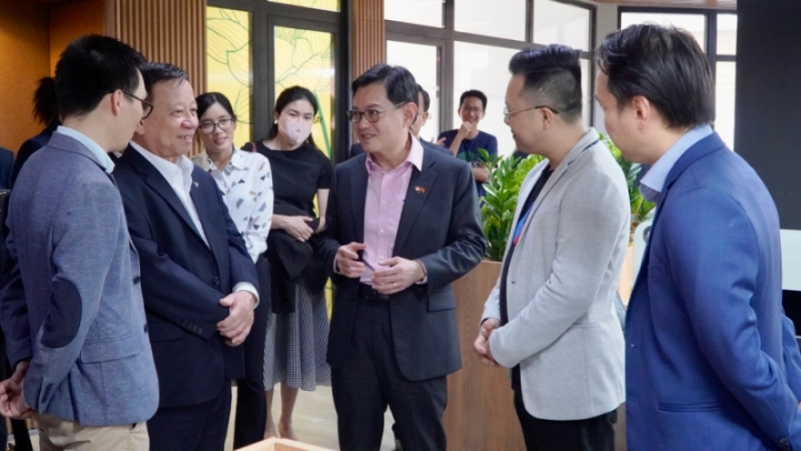 Phó Thủ tướng Singapore thăm khu đổi mới sáng tạo của Becamex IDC 