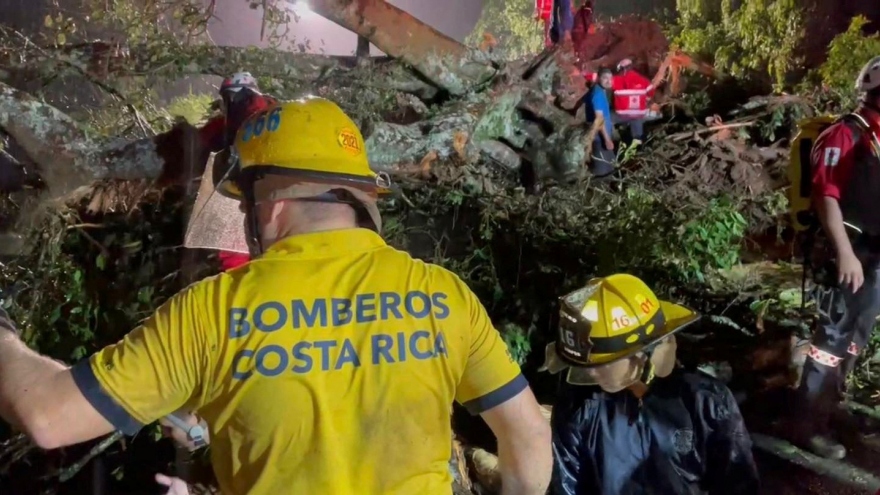 Tai nạn xe buýt do mưa lớn tại Costa Rica, ít nhất 9 người thiệt mạng