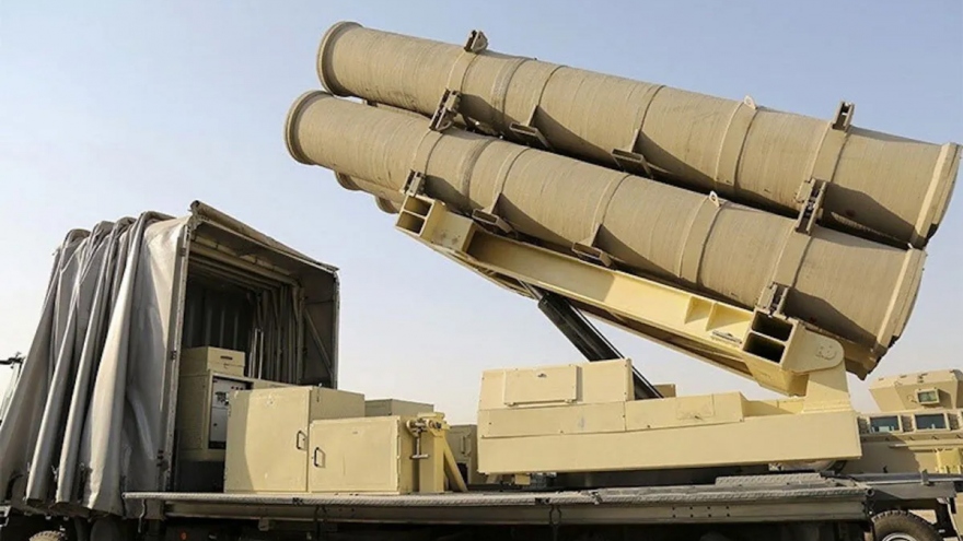 Fath 360 - Tên lửa mới của Iran có thiết kế và hoạt động giống HIMARS