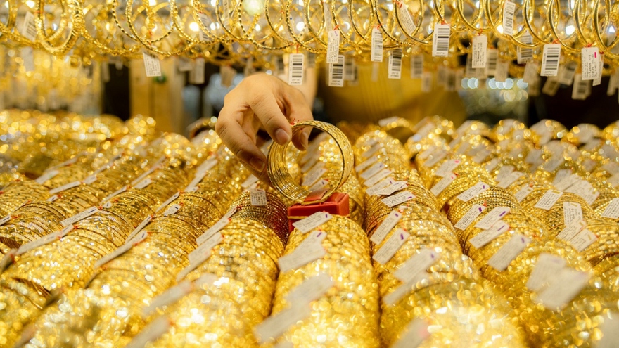 Giá vàng trong nước giảm 200.000 đồng/lượng