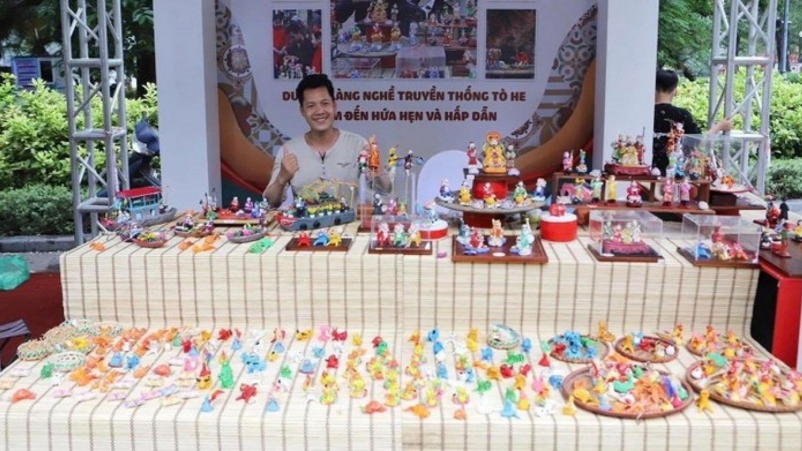 Hanoi artisan preserves the art of making toy figurines