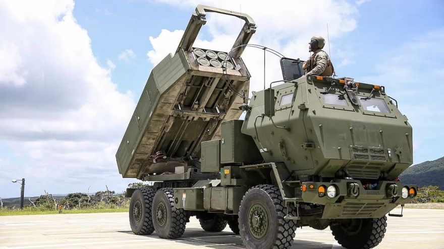 
        WSJ: Mỹ bí mật chỉnh sửa hệ thống HIMARS trước khi chuyển cho Ukraine
                              