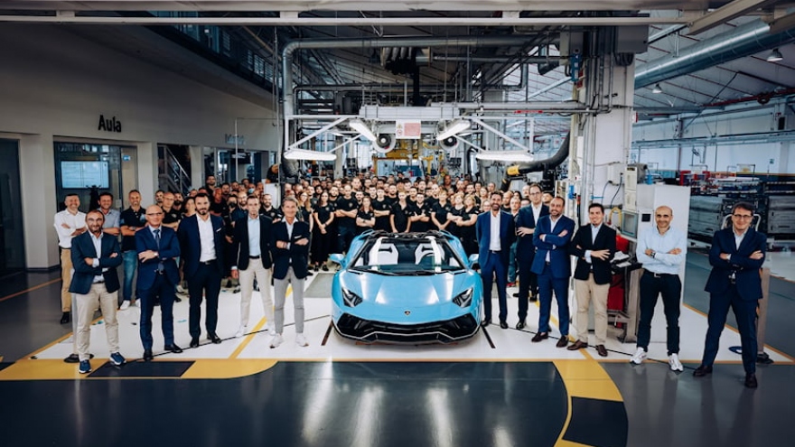 Siêu xe Lamborghini Aventador chính thức khai tử
