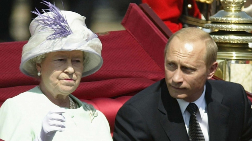 Tổng thống Putin và nhiều lãnh đạo thế giới tiếc thương Nữ hoàng Elizabeth II