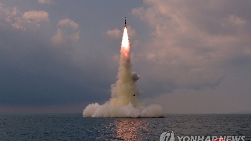 Triều Tiên phóng tên lửa đạn đạo trước cuộc tập trận chung Mỹ-Hàn