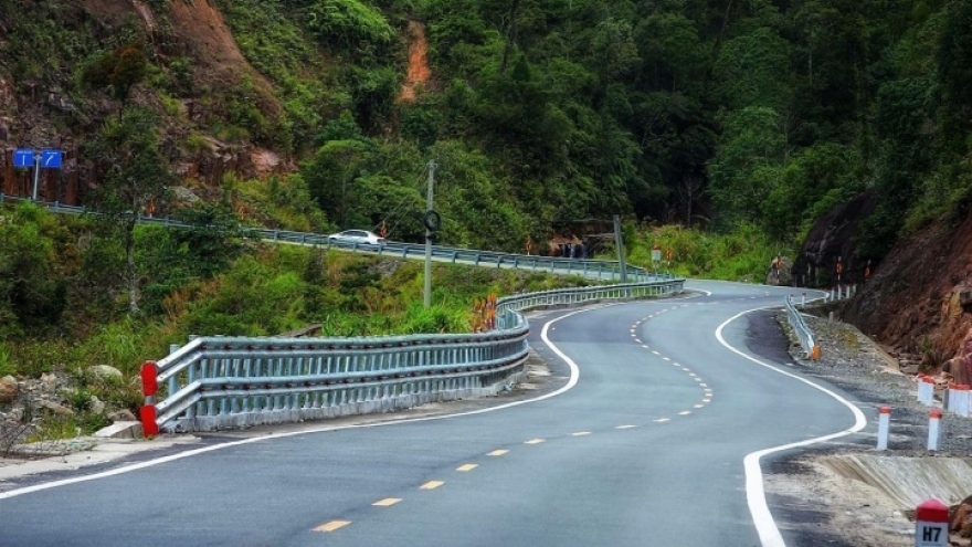 Cung đường đèo dài 33km nối liền Đà Lạt và Nha Trang