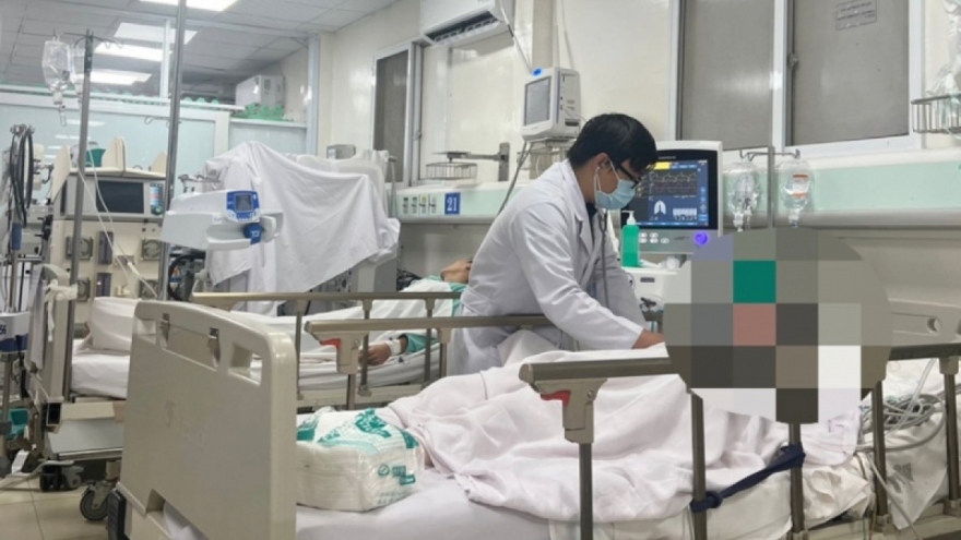 Liên tiếp ngộ độc rượu: Có nhận biết được rượu "rởm"?