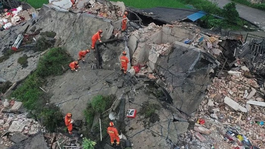 Thủ tướng gửi điện thăm hỏi động đất ở Tứ Xuyên, Trung Quốc