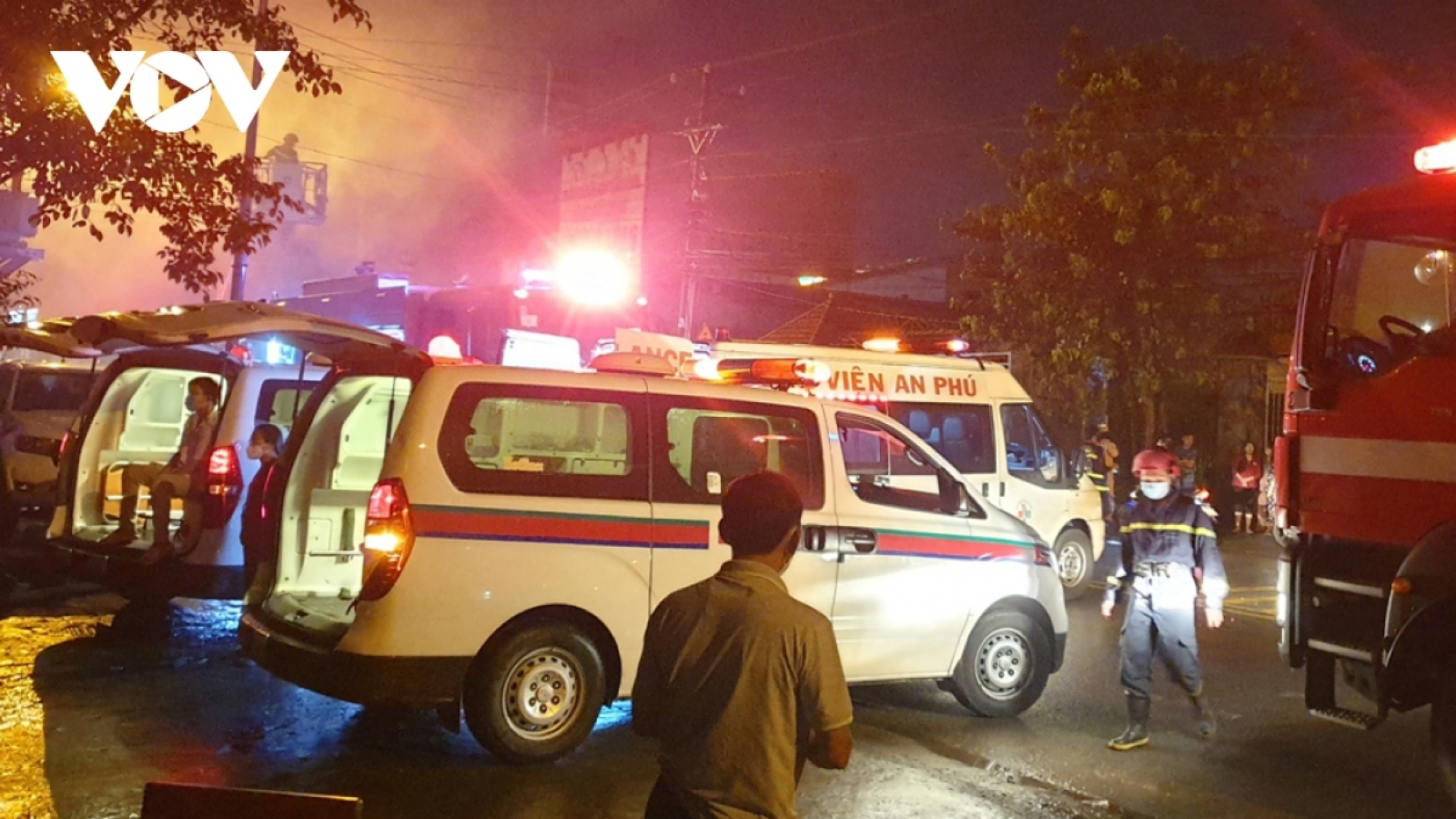 12 killed in karaoke bar fire in southern Vietnam 