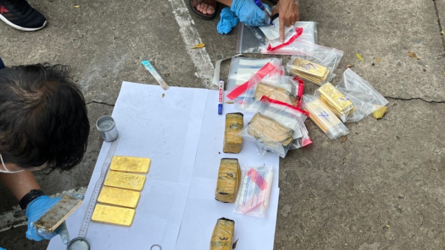 Police bust huge transnational gold smuggling ring