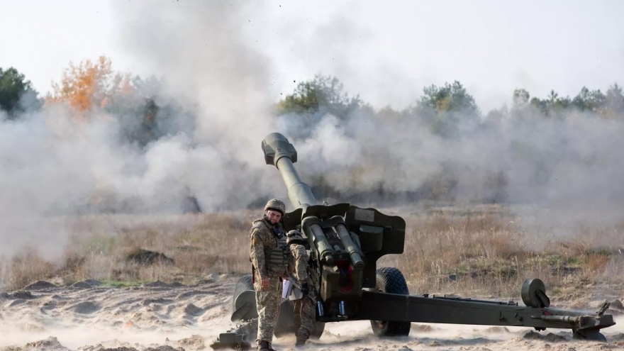 Giới chức Zaporizhzhia: Ukraine nã pháo vào sát nhà máy điện hạt nhân