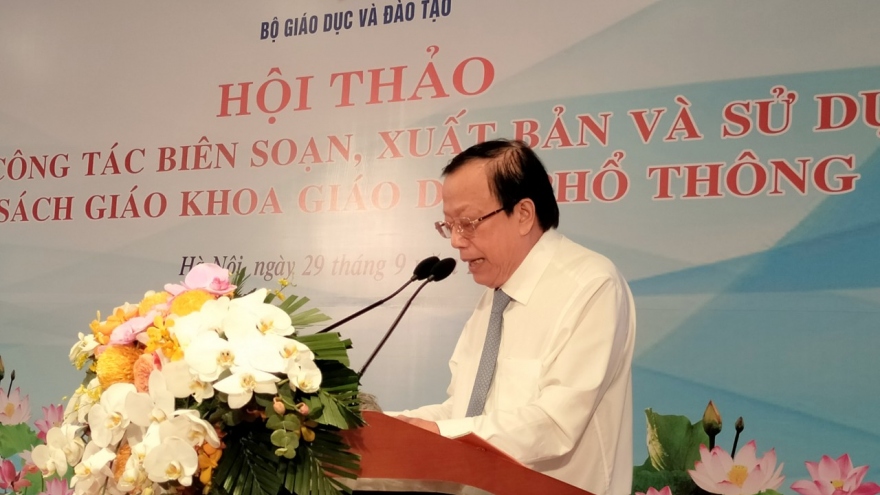 Ông Ngô Trần Ái: Giá sách giáo khoa Việt Nam thấp hơn nhiều quốc gia khác