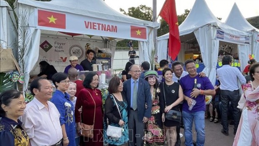 Vietnamese dishes showcased at int’l gastronomy village in Paris