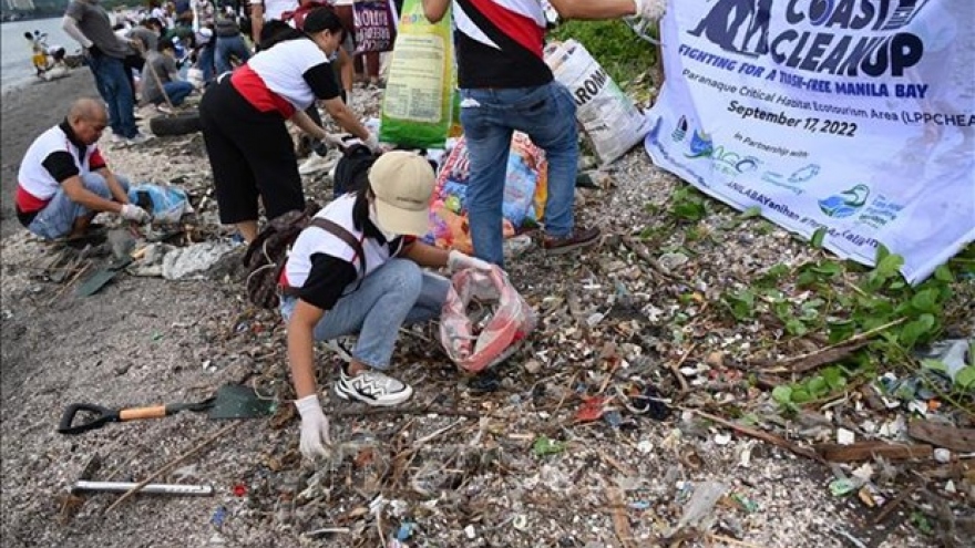 East Asian nations commit to dealing with plastic pollution at sea