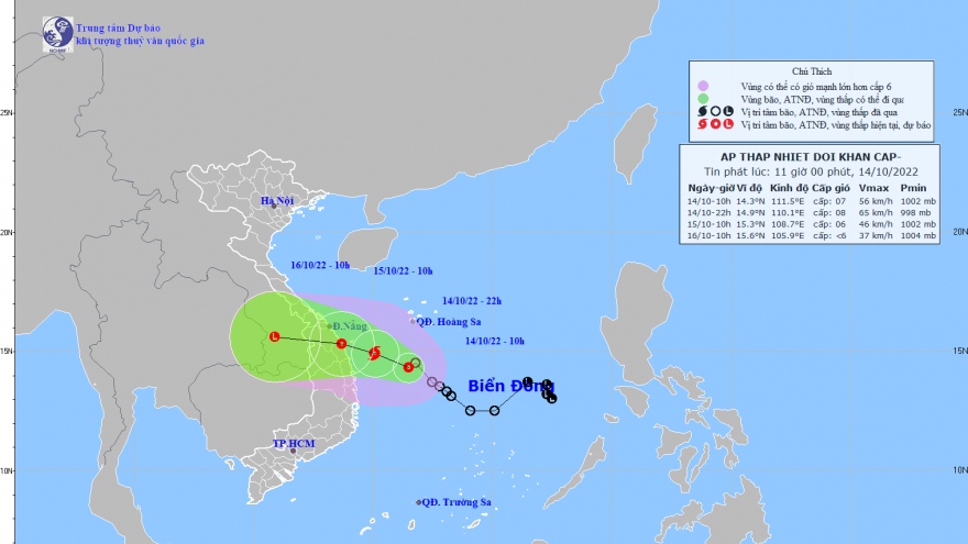 Áp thấp nhiệt đới có khả năng mạnh lên thành bão vào đêm nay, miền Trung mưa lớn
