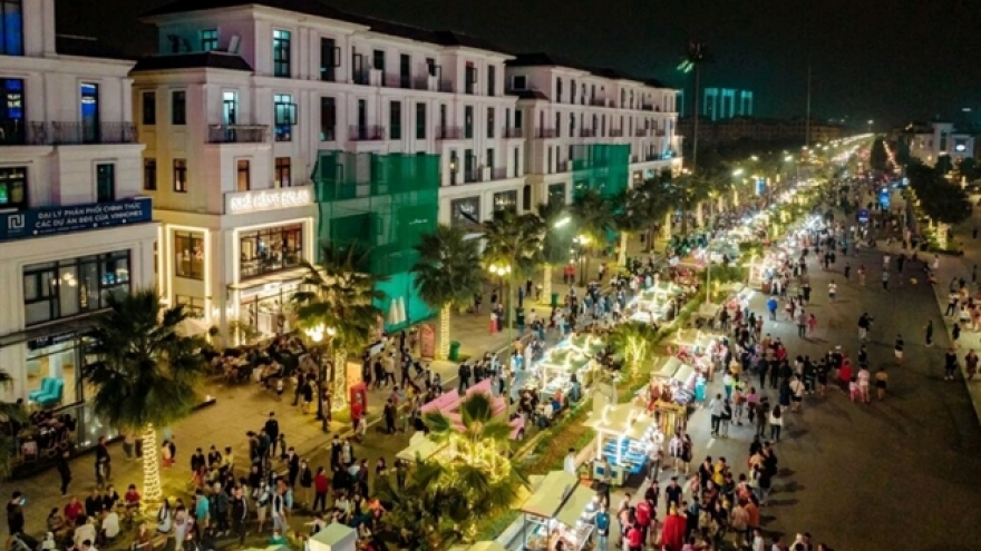 Hanoi’s first nightlife district inaugurated