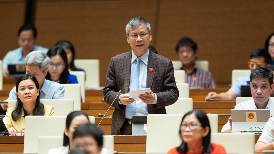 “Dù lý do gì, nhưng nếu không có thuốc điều trị là có lỗi với nhân dân”