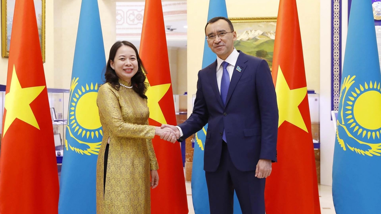 Vice President welcomed in Kazakhstan for CICA 6