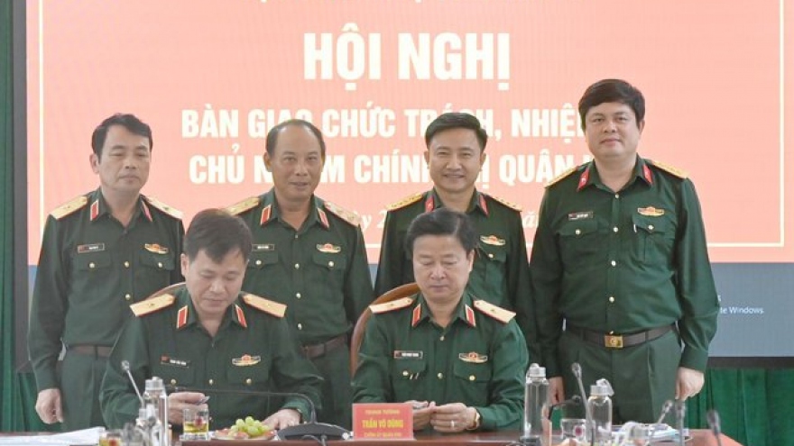 
        Bộ Quốc phòng bổ nhiệm Chủ nhiệm Chính trị Quân khu 4
                              