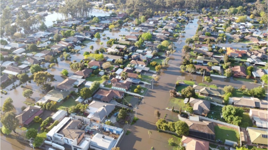Lụt lội nghiêm trọng ở Australia, hàng chục nghìn gia đình phải sơ tán