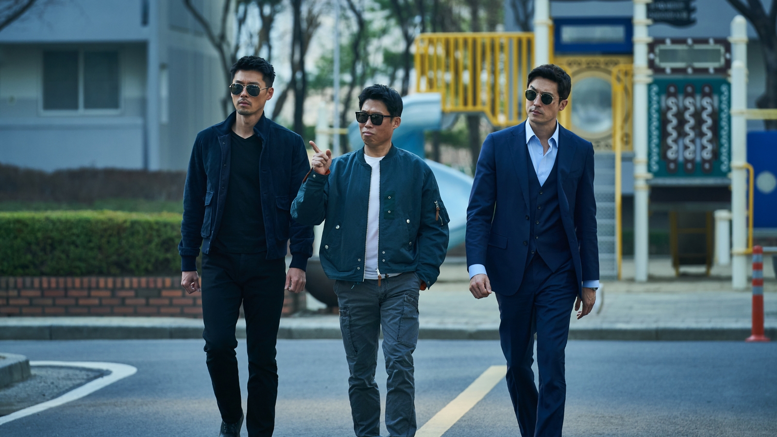 Bom tấn triệu đô của Hyun Bin và Yoon A chính thức "hạ cánh" rạp Việt