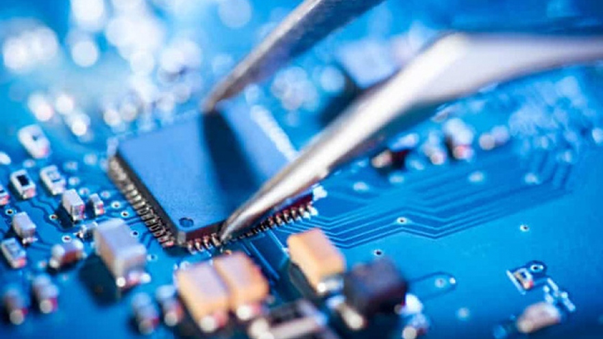 Mỹ hạn chế xuất khẩu chip bán dẫn và thiết bị sản xuất chip sang Trung Quốc