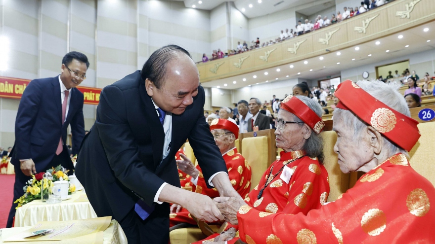 Chủ tịch nước: Hành động để mọi người cao tuổi được quan tâm, chăm sóc tận tình
