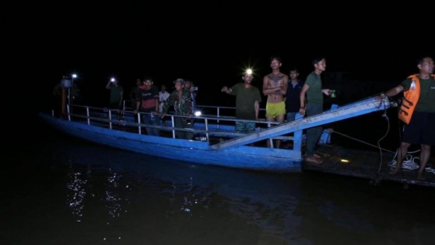 Lật thuyền tại Campuchia, hơn 10 học sinh mất tích