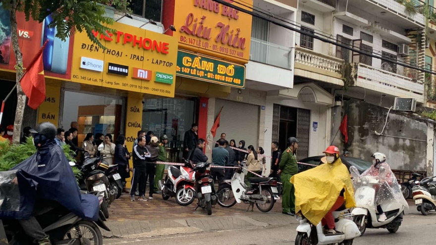 Dùng dao đe doạ để cướp tiệm vàng ở Lạng Sơn